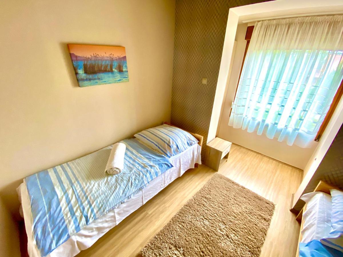 Villa 55 & Pool - Siófok Zewnętrze zdjęcie